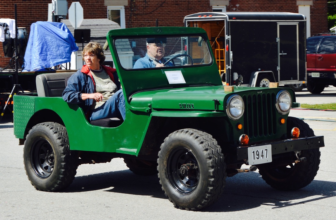 small green truck 